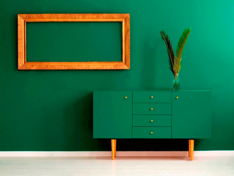 green-and-gold-interior-PZ7WEG9